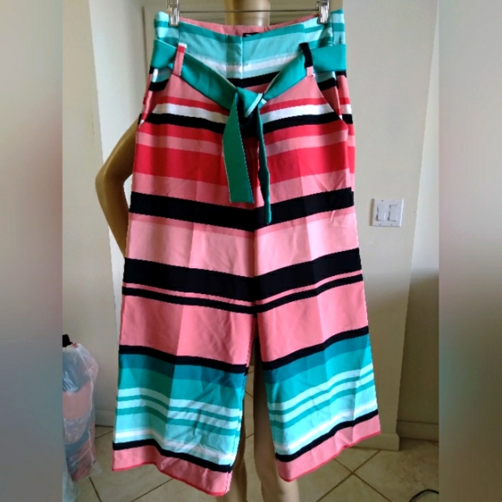 BNWOT CAPRI PANTS BY 7TH AVENUE N.Y. CO. MULTI COLOR STRIPES PINK, GREEN... SZ.4
